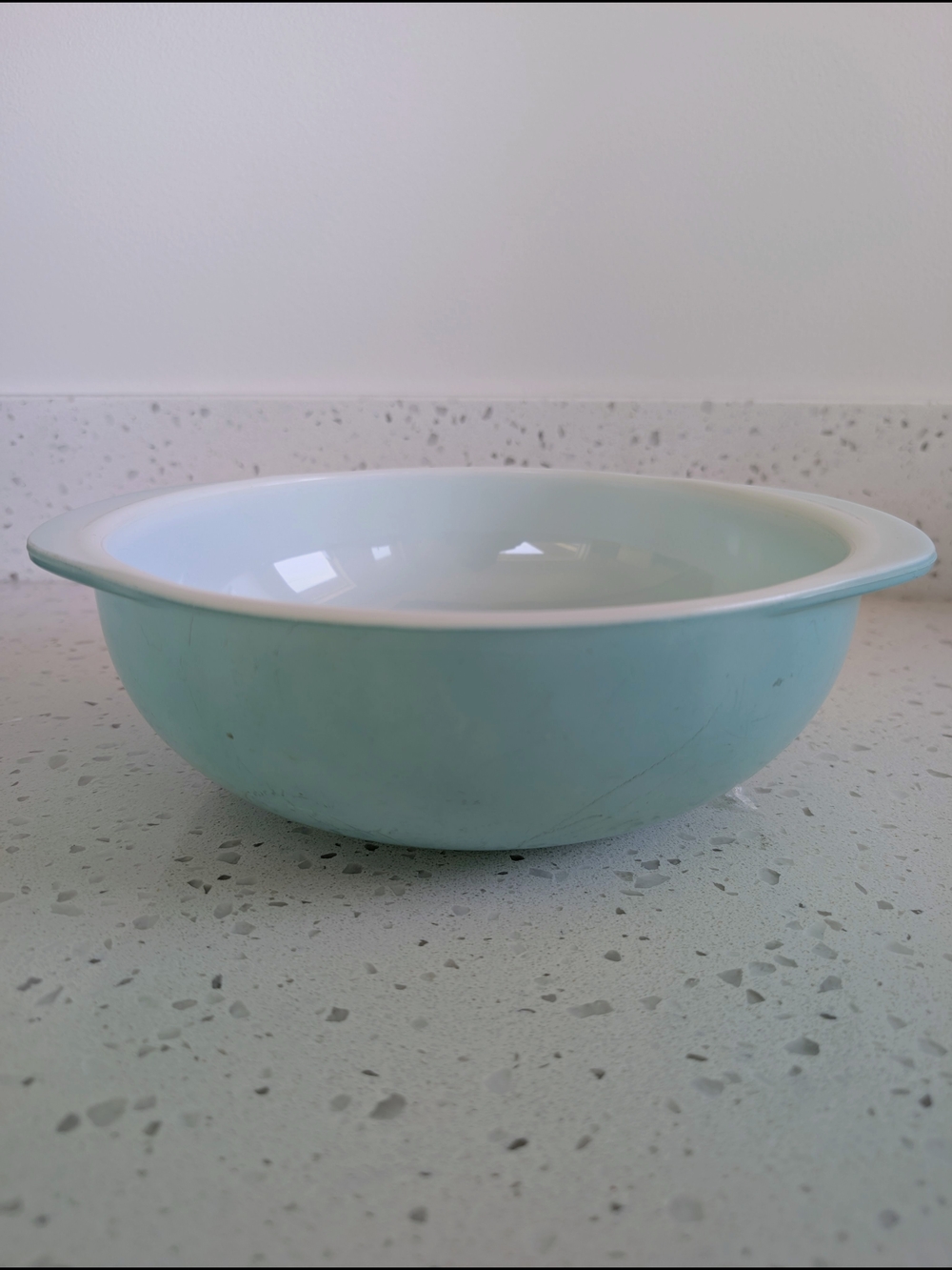 Vintage Pyrex 024 2qt Bowl Teal Turquoise Aqua Robin Egg Blue Mixing  2 qt